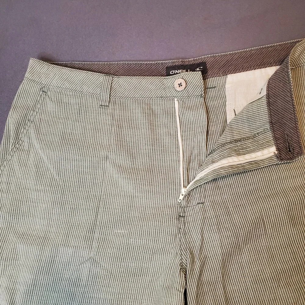 O'Neill Mens 38 Green Striped Flat Front Chino‎ Style Shorts Golf Beach Preppy